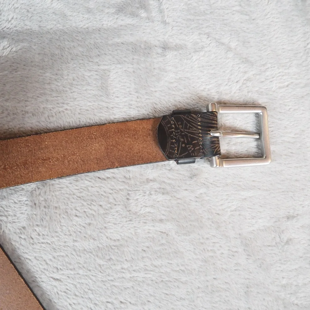 Y2k Style Mens Sz 42 Tooled Leather Belt‎ Screaming Skulls Wings Compass